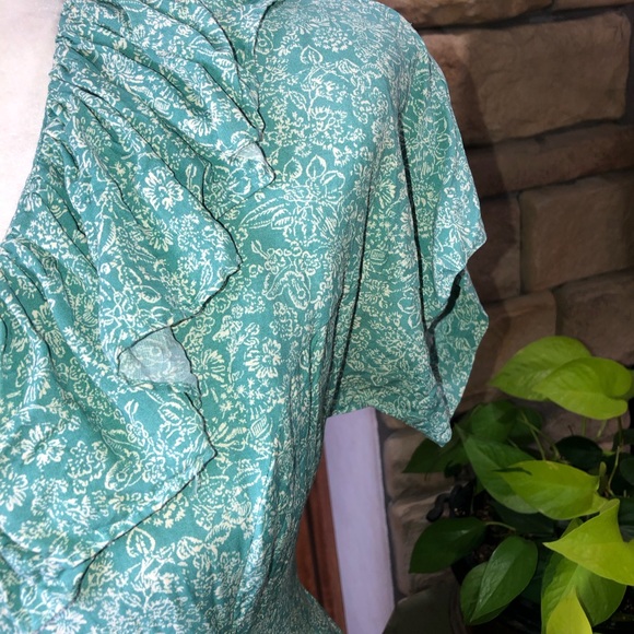 VINTAGE E.D. MICHAELS PETITES NO SIZE BUT MEASUREMENTS WILL BE IN DESCRIPTION - Picture 4 of 8